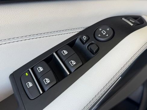 Used 2023 BMW X5 sDrive40i w/ Premium Package image 14