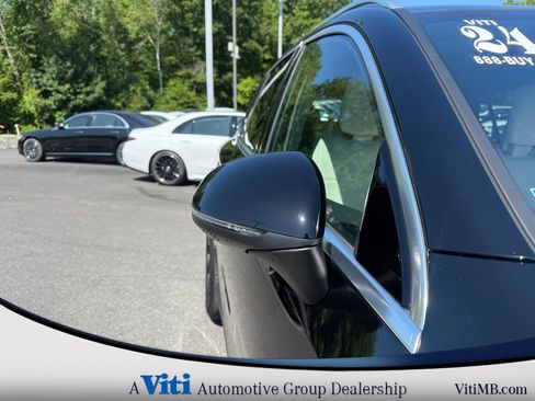 Used 2024 Mercedes-Benz GLC 300 4MATIC image 10