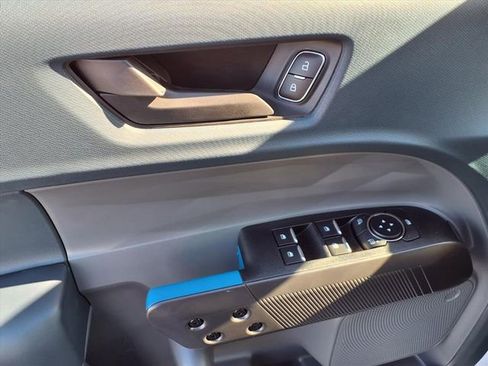 New 2026 Ford Maverick Lobo AWD/4WD image 9