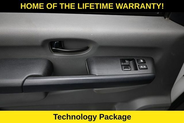 Used 2013 Nissan NV 2500 SV w/ Technology Pkg RWD image 13