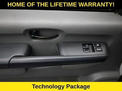 Used 2013 Nissan NV 2500 SV w/ Technology Pkg RWD image 13