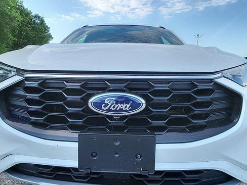 Used 2023 Ford Escape ST-Line Select w/ Tech Pack #2 AWD/4WD image 11