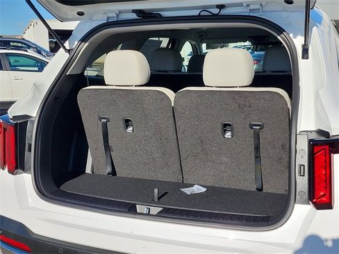 New 2026 Kia Sorento S image 7