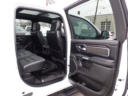 Used 2025 RAM 1500 Laramie w/ Sport Appearance Package AWD/4WD image 29