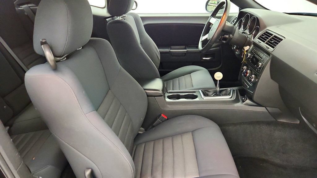 Used 2010 Dodge Challenger R/T RWD image 20