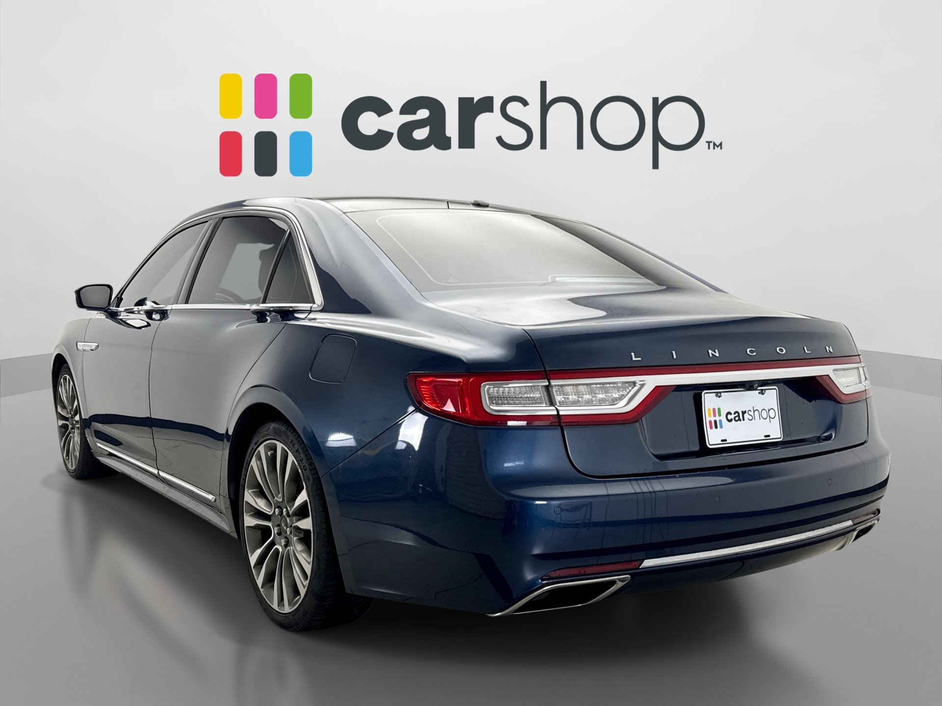 Used 2017 Lincoln Continental Reserve AWD/4WD image 3