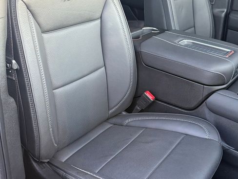 Used 2024 GMC Yukon XL Denali w/ Advanced Technology Package image 22