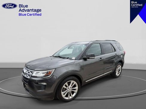 Used 2018 Ford Explorer XLT w/ Equipment Group 202A FWD image 1