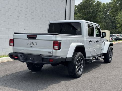 Used 2023 Jeep Gladiator Overland AWD/4WD image 21