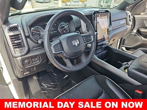 Used 2025 RAM 1500 Laramie AWD/4WD image 18