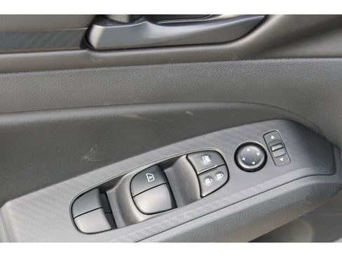 Used 2024 Nissan Altima 2.5 S image 16