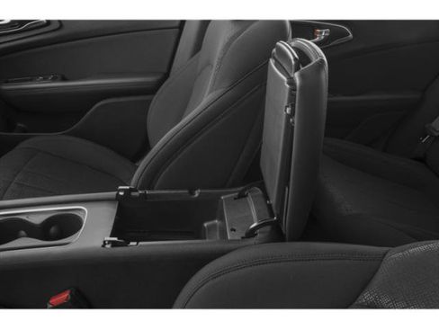 Used 2015 Chrysler 200 Limited w/ Convenience Group FWD image 18