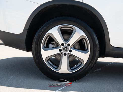 Used 2018 Mercedes-Benz GLC 300 4MATIC Coupe image 11