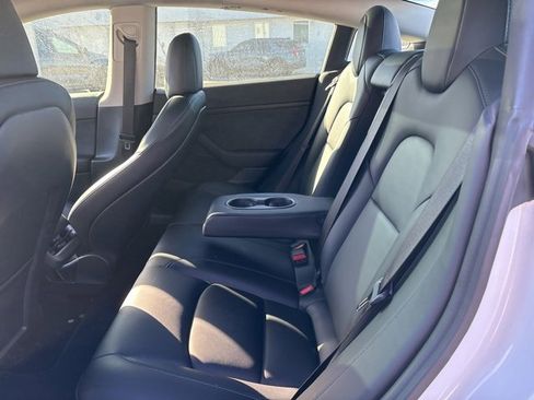 Used 2021 Tesla Model 3 Performance image 9