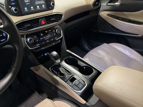 Used 2020 Hyundai Santa Fe SEL w/ Convenience + Premium Package image 21