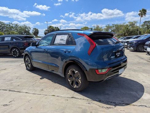 New 2026 Kia Niro Wind FWD image 6