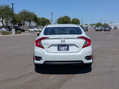 Used 2016 Honda Civic EX image 4