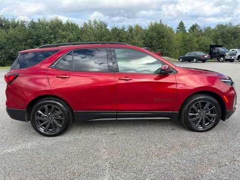 Used 2024 Chevrolet Equinox RS w/ LPO, Floor Liner Package AWD/4WD image 8