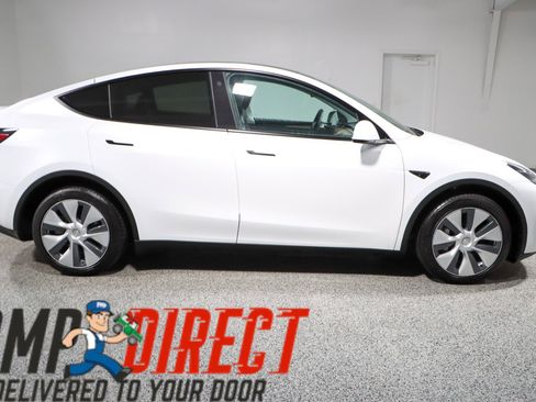 Used 2023 Tesla Model Y Long Range image 6