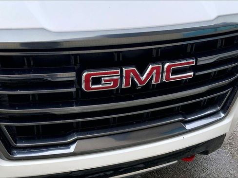 Used 2024 GMC Yukon XL AT4 w/ AT4 Premium Package image 30