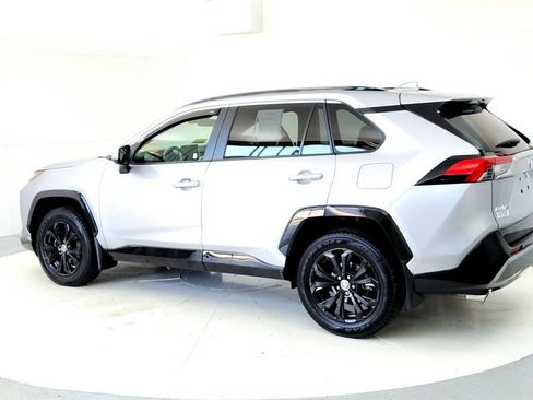 Certified 2024 Toyota RAV4 SE w/ Convenience Package AWD/4WD image 4