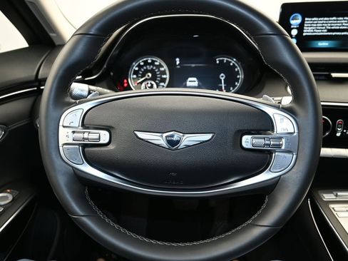 Used 2025 Genesis GV70 2.5T image 14