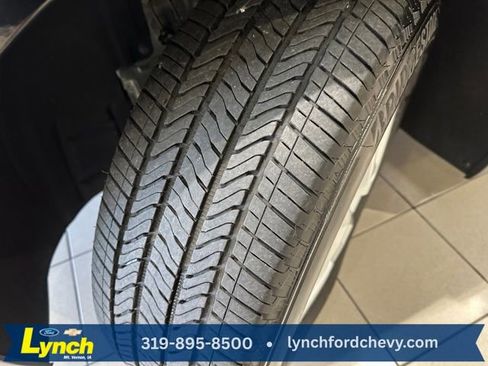 Used 2023 Chevrolet Equinox LT image 29