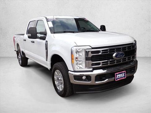 Certified 2023 Ford F250 XLT image 6