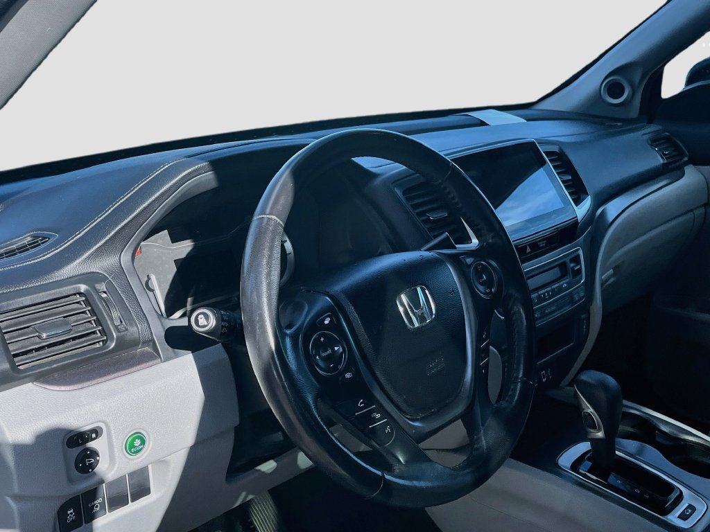 Used 2017 Honda Ridgeline RTL-T image 9