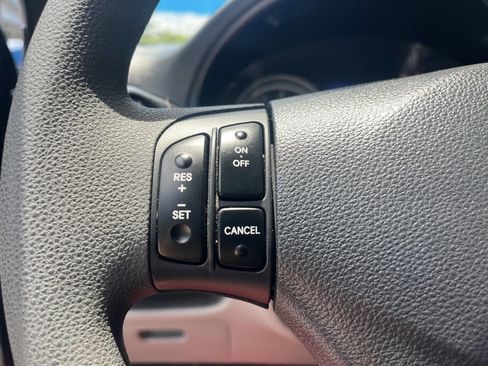 Used 2011 Hyundai Accent GLS w/ Premium Pkg 4 image 32