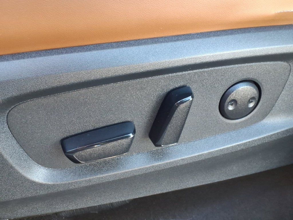 Certified 2023 Nissan Pathfinder Platinum AWD/4WD image 19