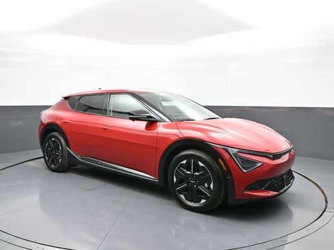 New 2025 Kia EV6 Wind image 4