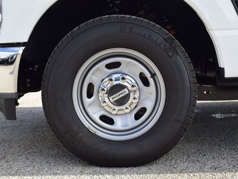 New 2025 Ford F250 XL image 25
