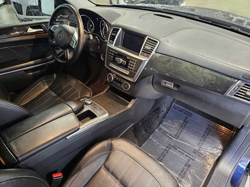 Used 2014 Mercedes-Benz GL 450 4MATIC image 11
