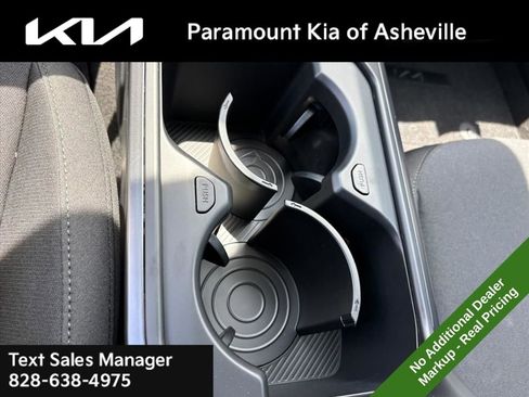 New 2026 Kia K4 FWD image 26