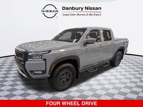 Certified 2025 Nissan Frontier PRO-4X AWD/4WD image 8