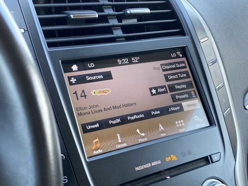 Used 2018 Lincoln MKC Reserve AWD/4WD image 26