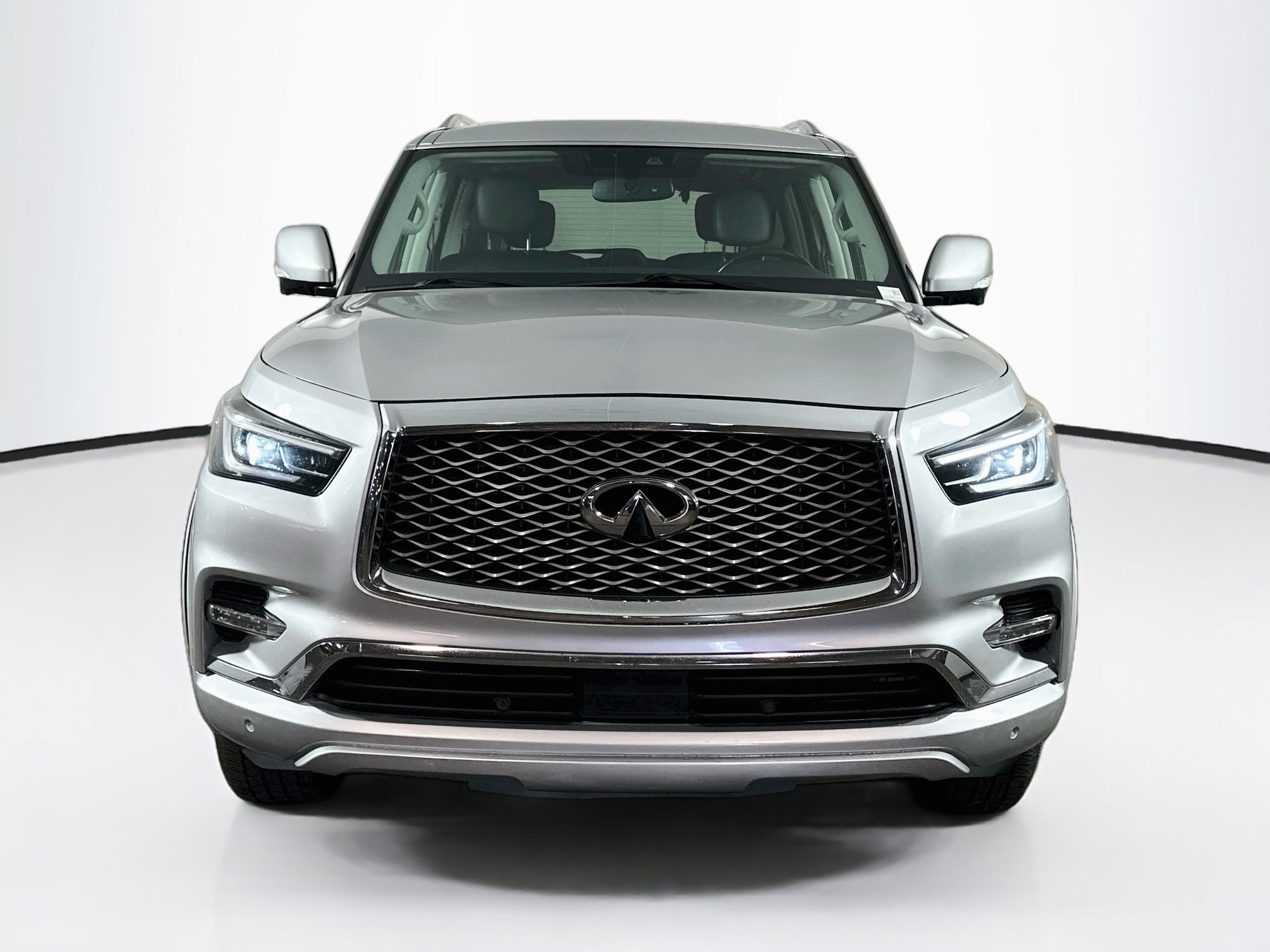 Used 2019 INFINITI QX80 Luxe w/ Proassist Package RWD image 2