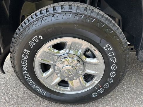 New 2024 RAM 2500 Tradesman w/ Safety Group AWD/4WD image 31