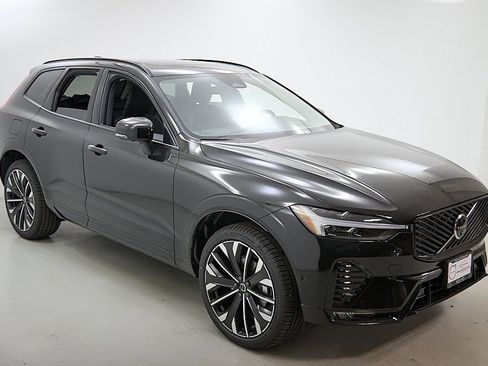 New 2026 Volvo XC60 B5 Ultra w/ Climate Package AWD/4WD image 4