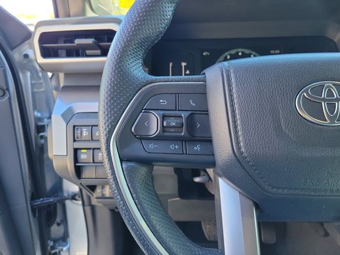 Certified 2025 Toyota Tacoma SR5 image 17