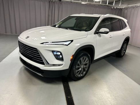 New 2026 Buick Enclave Preferred w/ Power Package AWD/4WD image 3