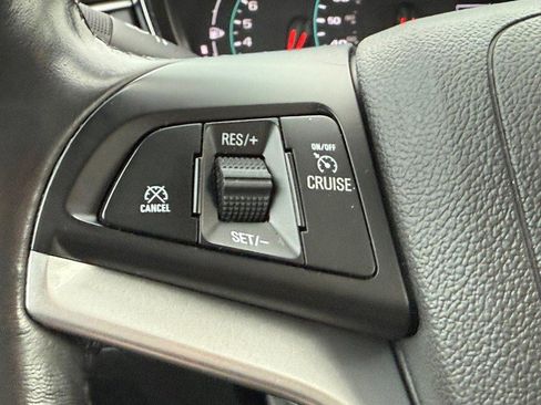 Used 2019 Chevrolet Trax LT w/ LT Convenience Package image 13