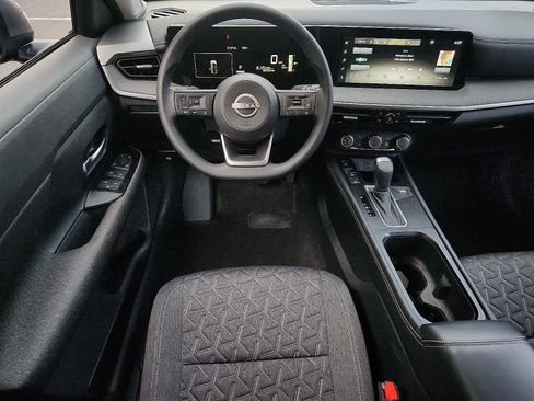 Certified 2025 Nissan Kicks SV w/ Charging Package image 11