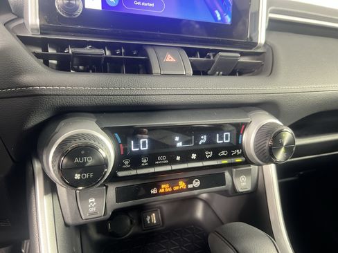 Used 2024 Toyota RAV4 XLE w/ Convenience Package FWD image 24