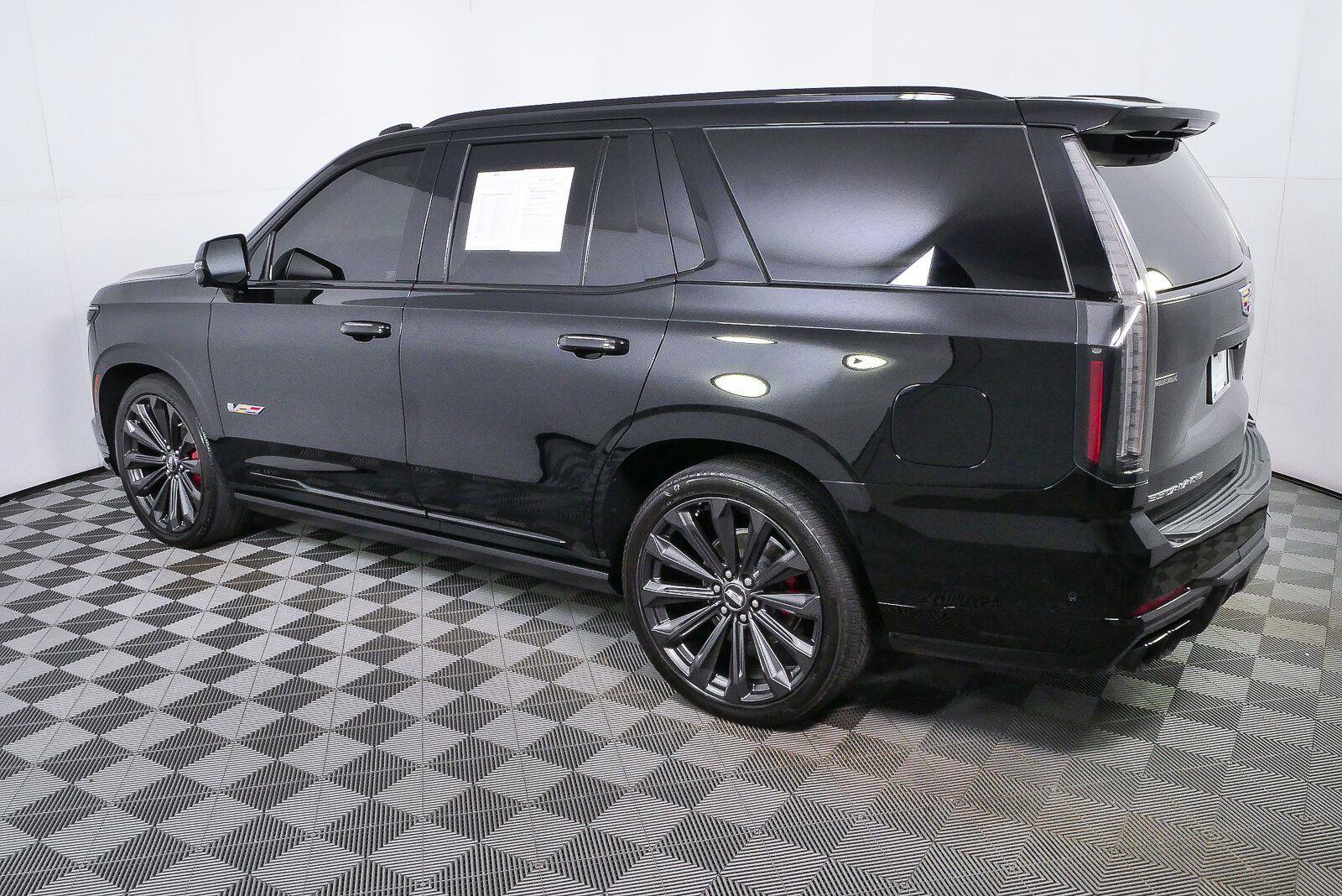 Used 2025 Cadillac Escalade V w/ LPO, Floor Liner Package AWD/4WD image 27