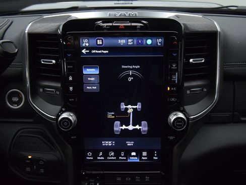 New 2026 RAM 2500 Laramie w/ Sport Appearance Package AWD/4WD image 27
