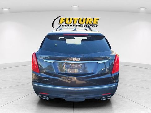 Used 2017 Cadillac XT5 Premium Luxury w/ Driver Assist Package AWD/4WD image 4