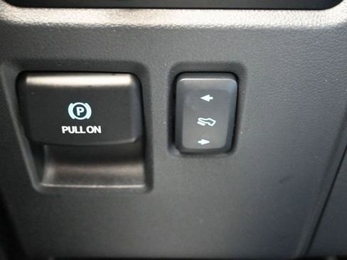 Used 2024 Ford Expedition Limited image 24