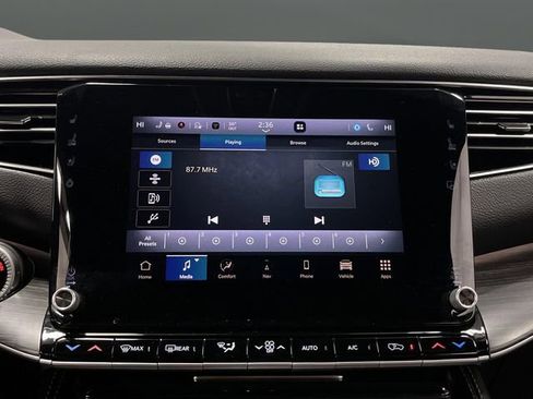 Used 2024 Jeep Wagoneer L Series III w/ Premium Group I image 20